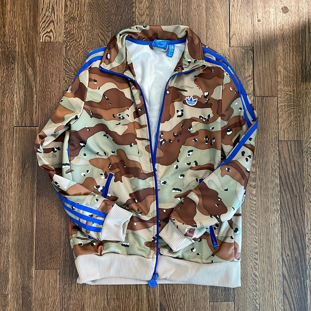 Boys 11/12 camo adidas jacket